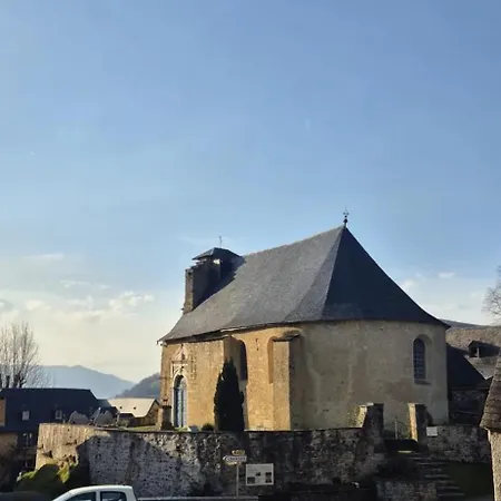 Le Repos Du Randonneur Cheust